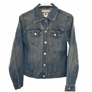 GAP Icon Stretch Denim Jacket in Medium Wash - Size Small - Pre-Loved PTP 18”